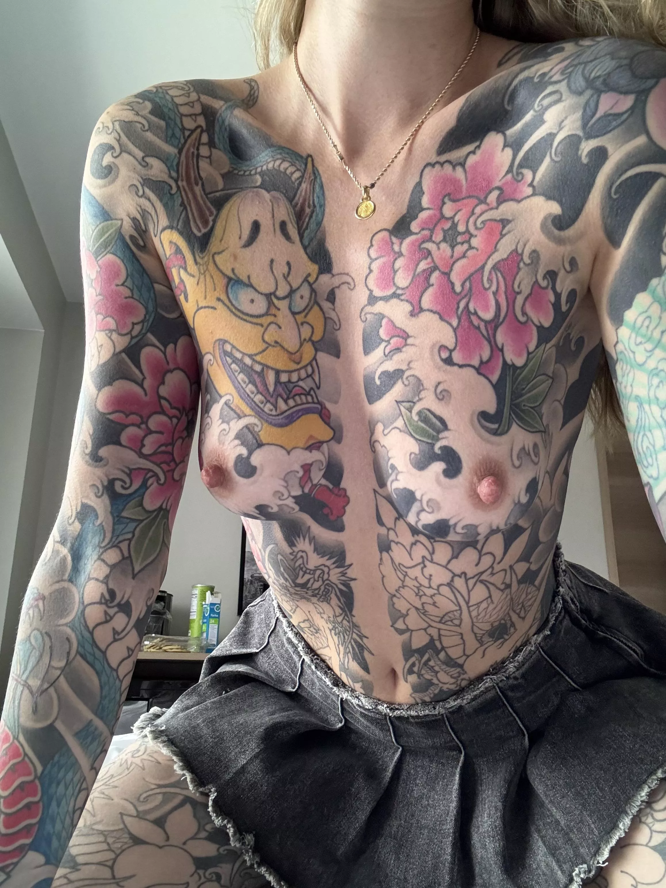 I like men who try to look up my skirt  posted by kuzagirl