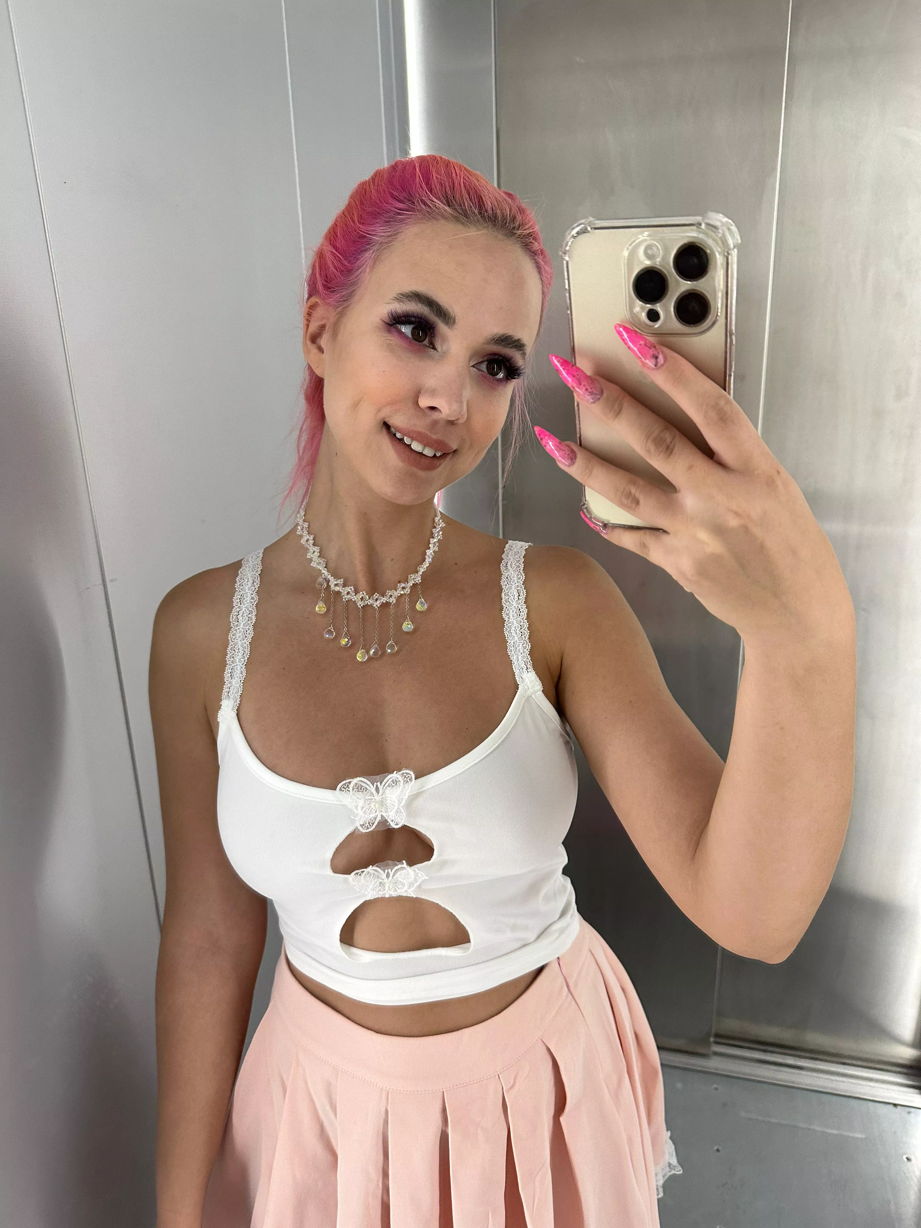 I love being sexy and cute in the same time posted by CharmingMistress