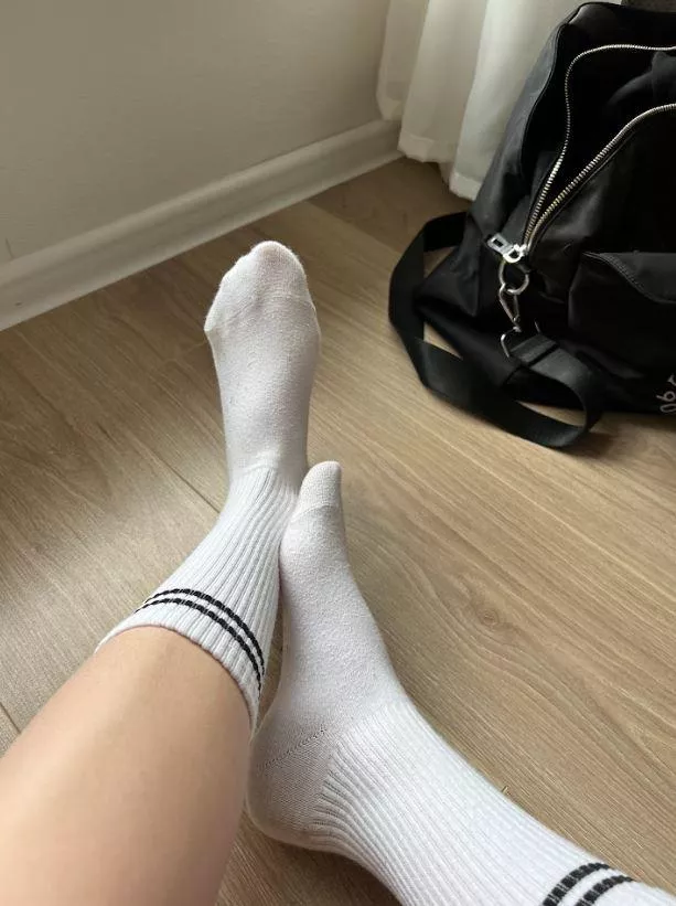 I love wearing socks for 3 days [f] posted by Sleepy_Membership_