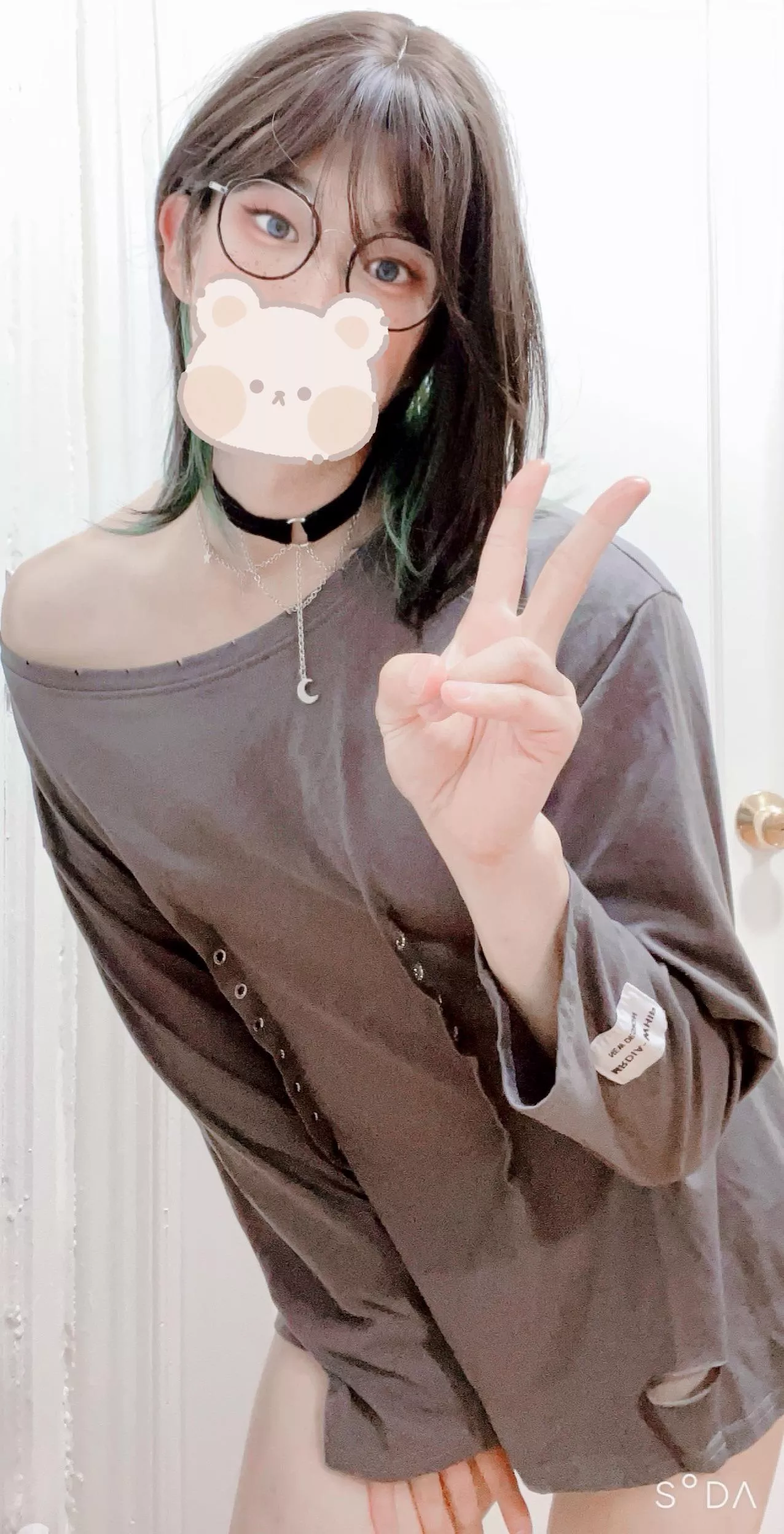 I tried on a dress🫣 posted by lemon_tarte