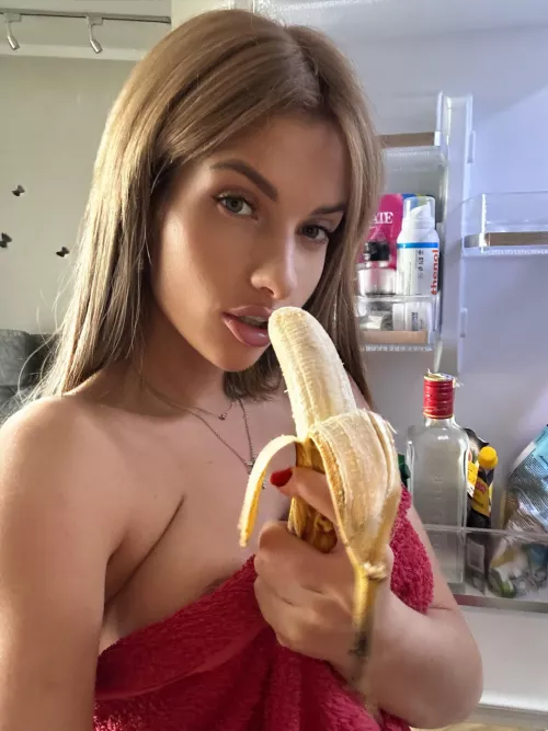 I wonder what you were thinking when you saw those selfies lol by hasastdankickma