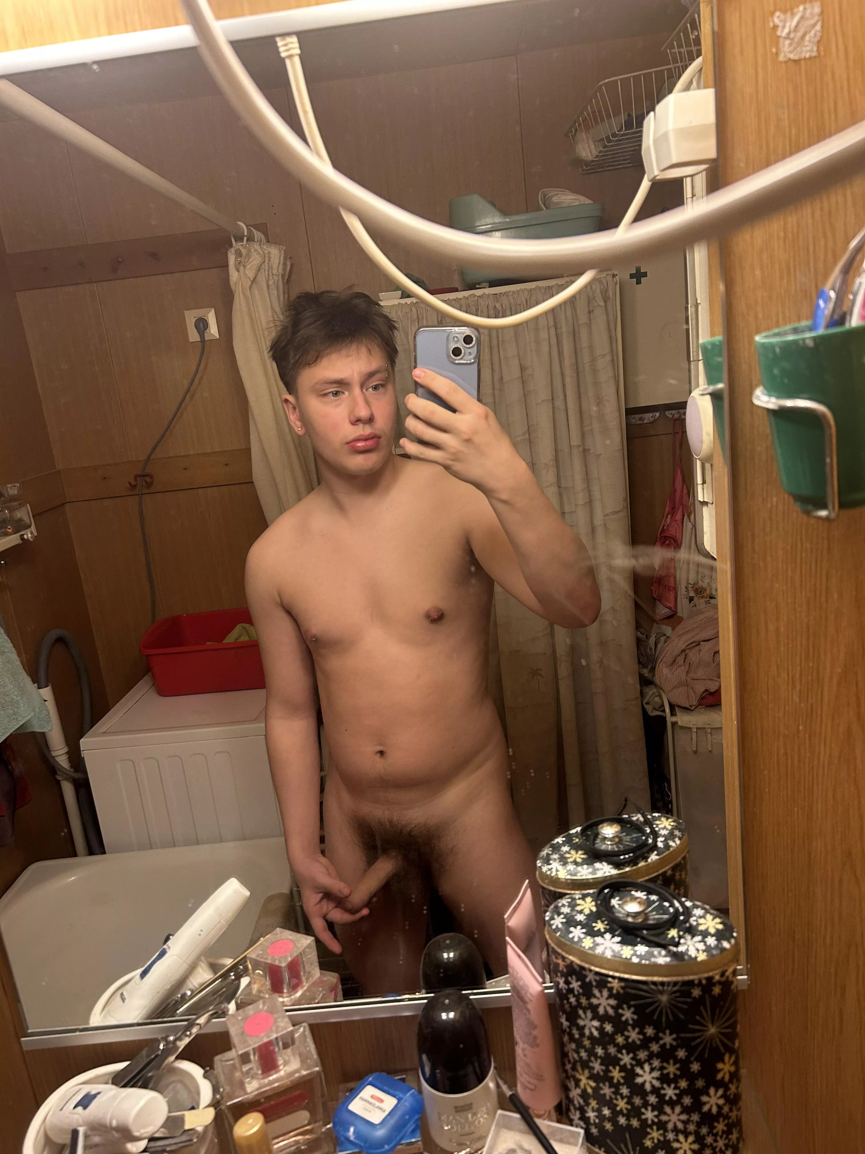 I’m 19 after a few months. Say “YES” for an early gift🎁 posted by Favoriteteenboy