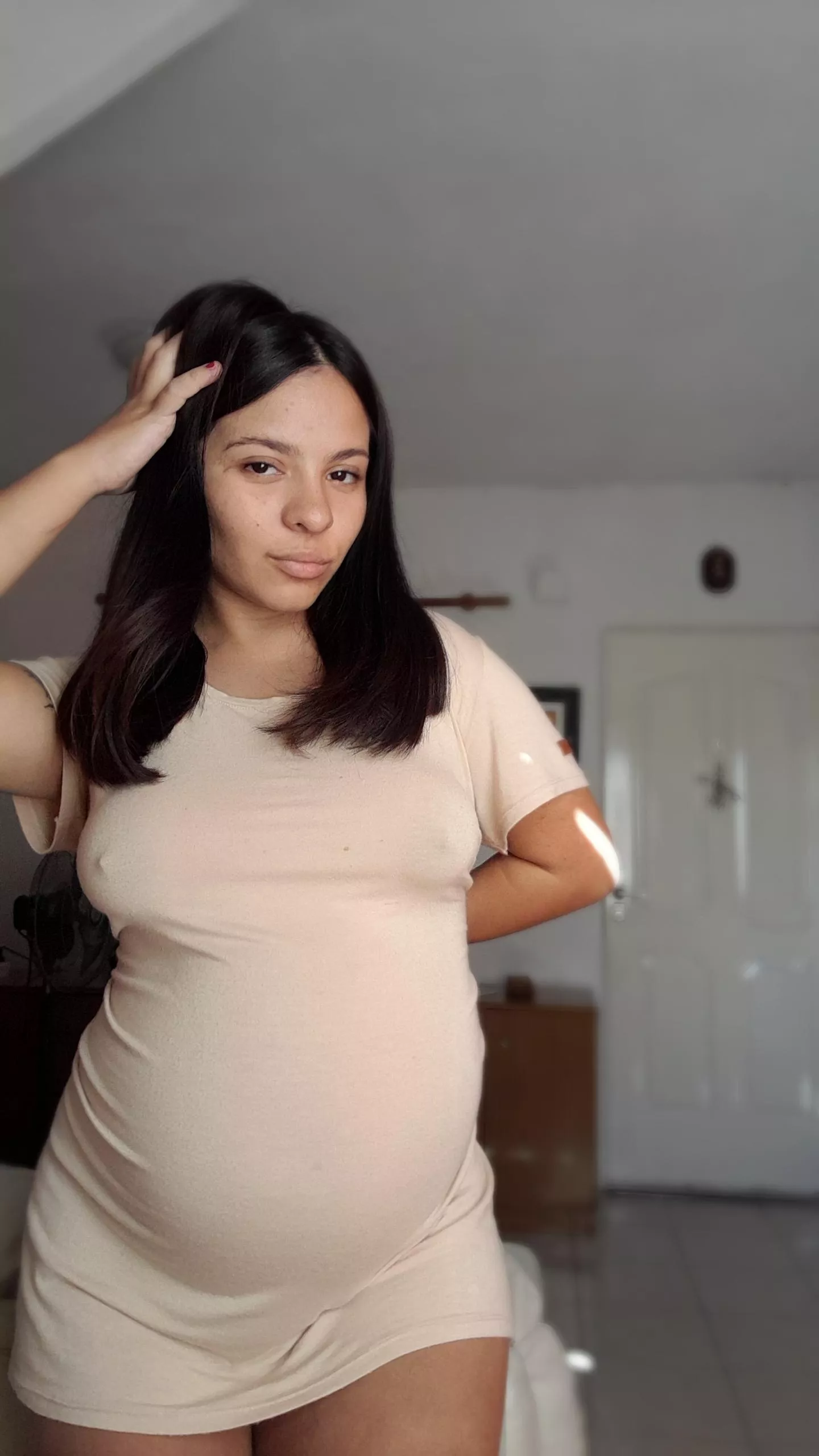 Latina, 34 weeks, would you like to receive my nudes? posted by LatorreMelina