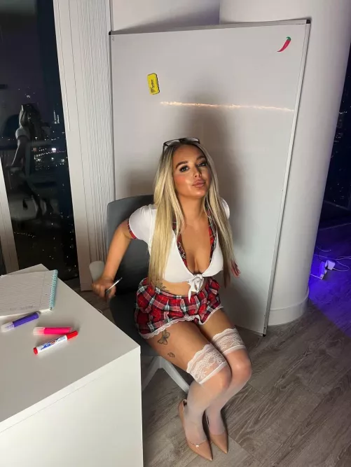 lets fuck after class. Deal? by Call_Me_Maybet