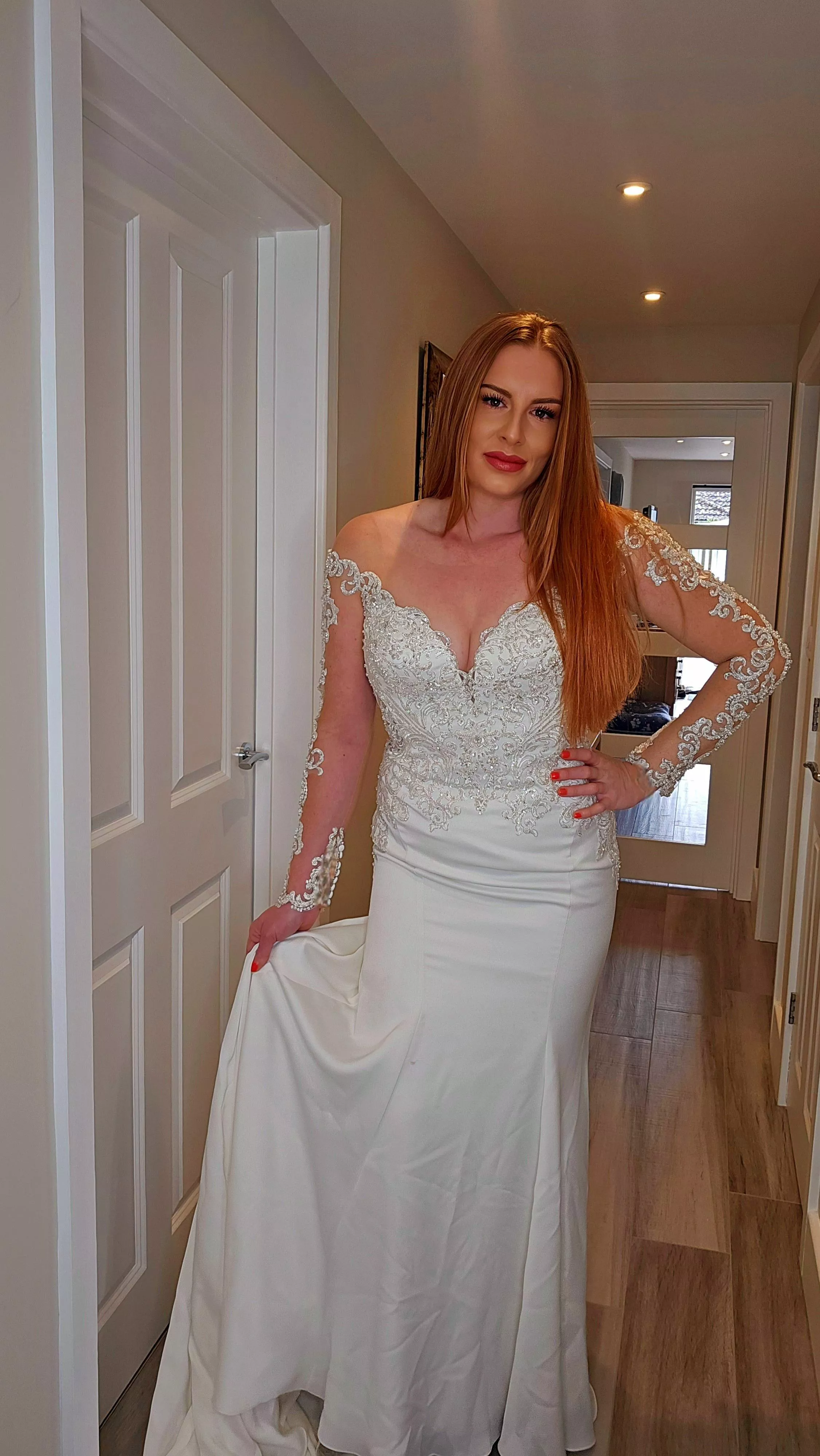 Like a Horny Hot Wife?  posted by AmberGraceLovesit