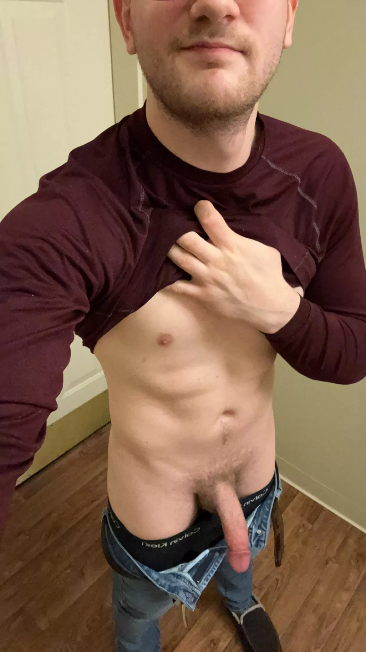 Make my weekend shift more enjoyable 😘 posted by mikeshardbwc