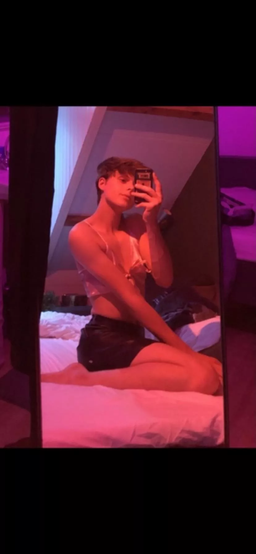 Me when most people sleep :) posted by rl-rllr