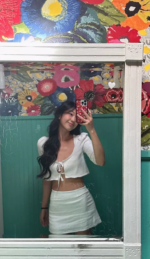 Mirror by olive_oil_twist