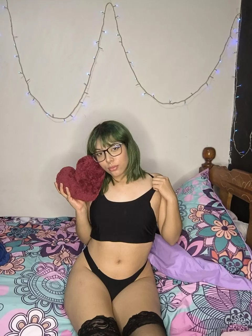 My body is made for your gentle touch posted by MaddisonMadness