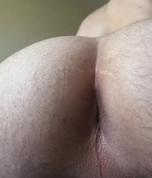 Needs to be eaten  by BB8224