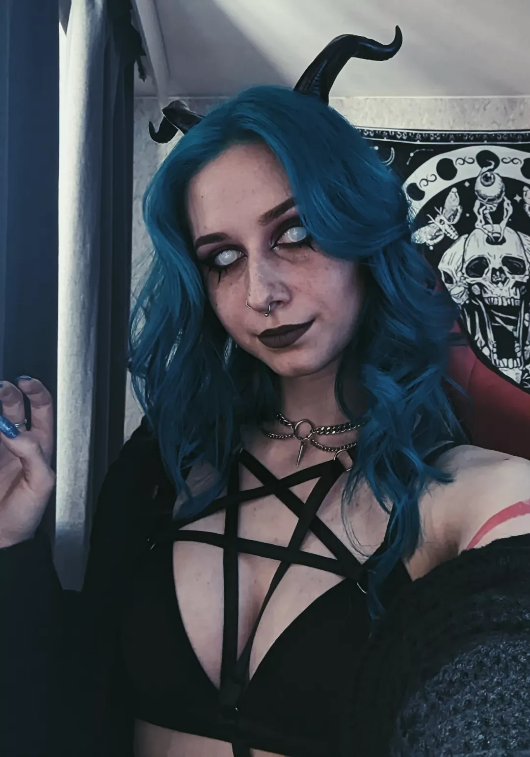 Pov: I'm your sleep paralysis demon 😈 posted by Effilyx