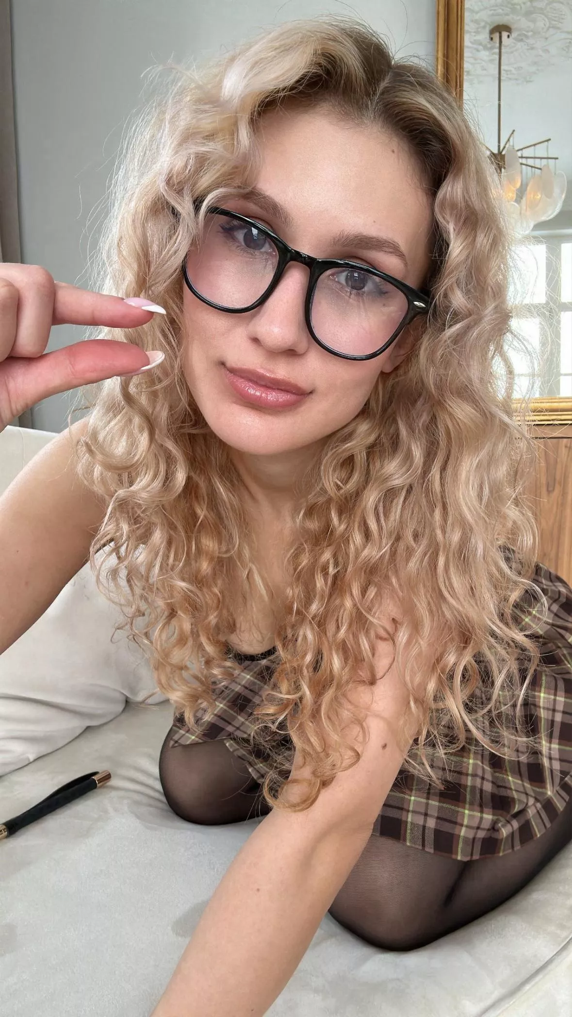 Run your hands all over my body posted by Electronic_Try_3855