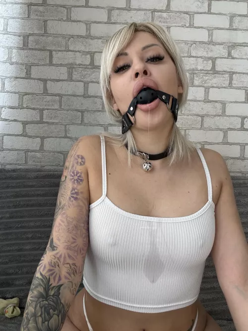 Silence Me, Dominate Me, Own Me by emimur