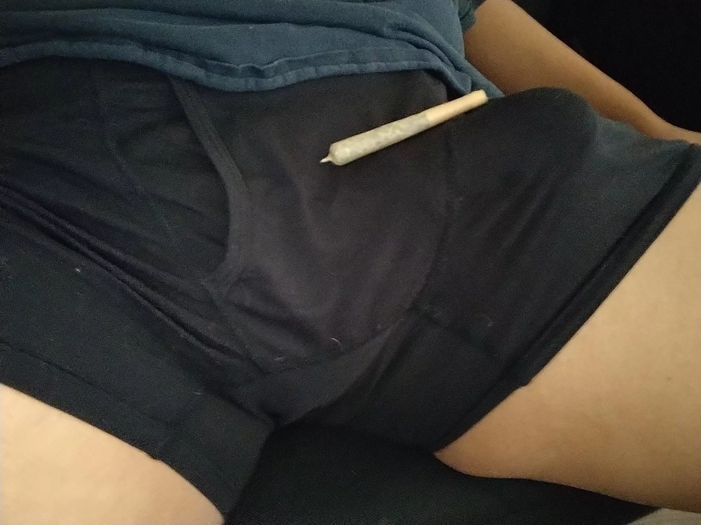 S(m)oke? posted by Cultural-Drawer-4190