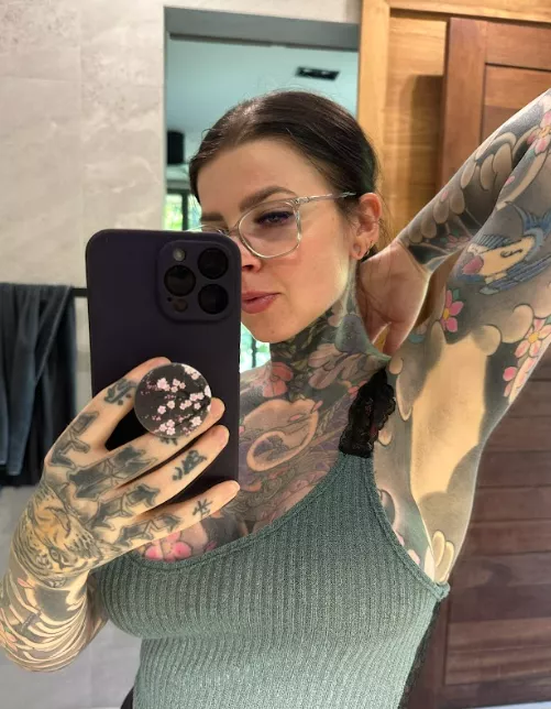 So smooth you're tongue would just glide all over it posted by FoxXTheDark