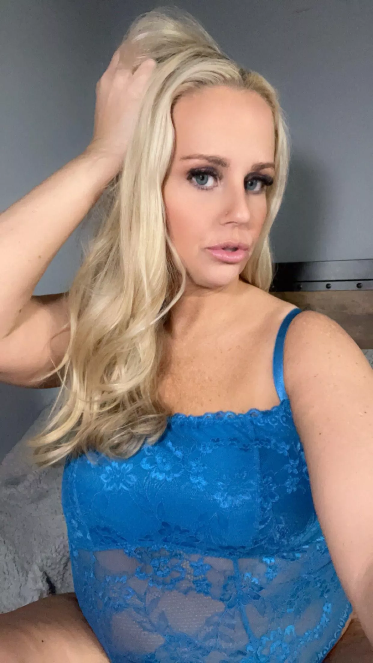 still waiting for someone to put another baby in me posted by kekdoi