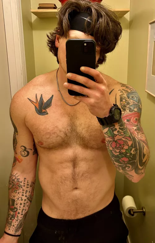 The grays really come through in this lighting  by Long-Key-2992