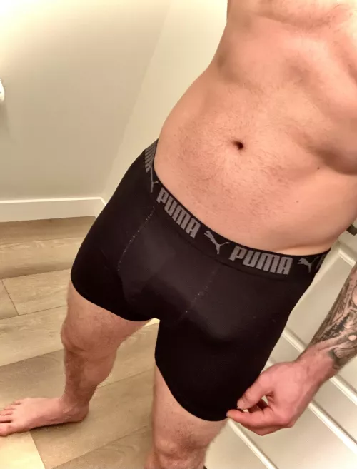 Trying to get to bed but this keeps happening… by Relative_Barracuda76