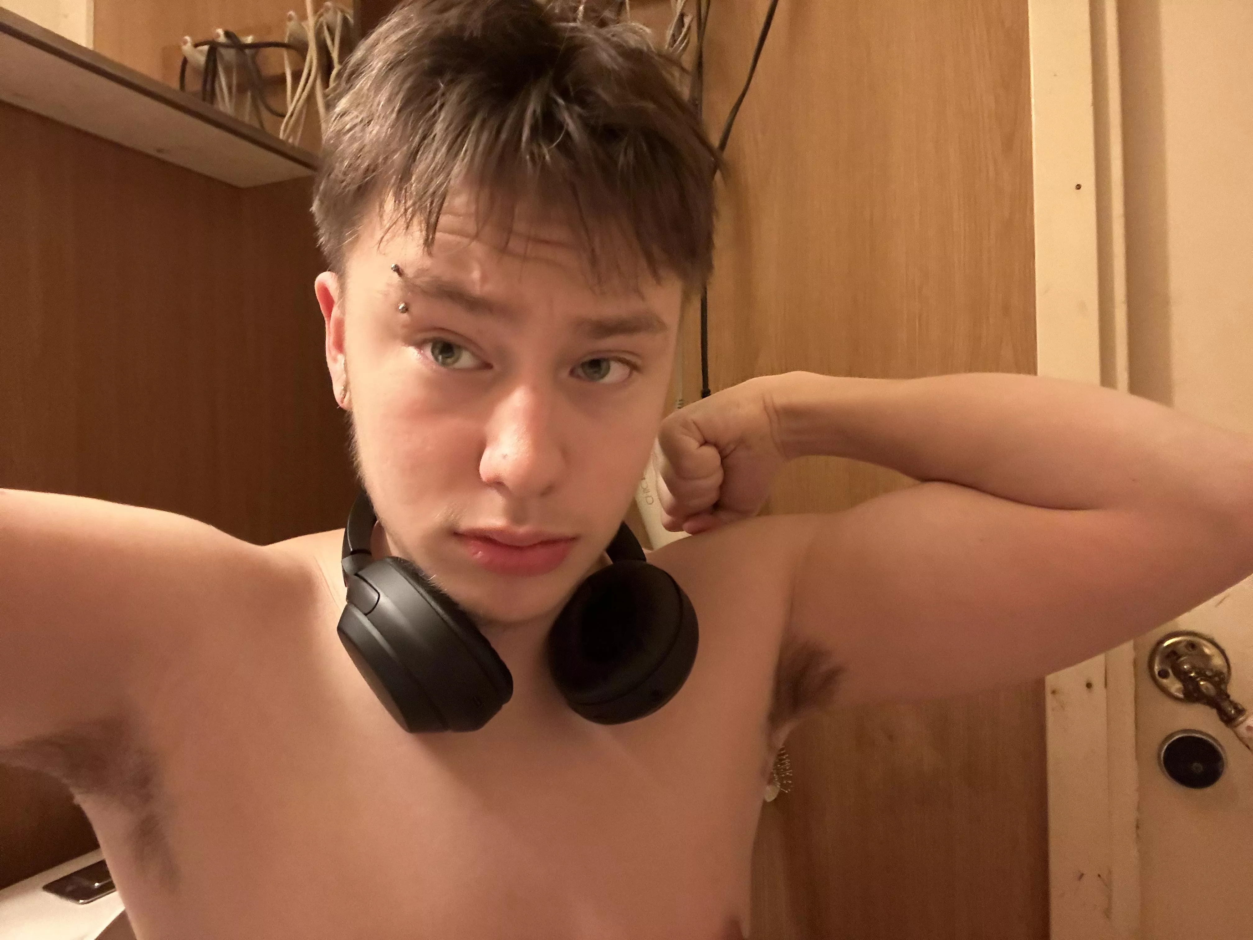 Wana feel my 18yo forearm? posted by Favoriteteenboy