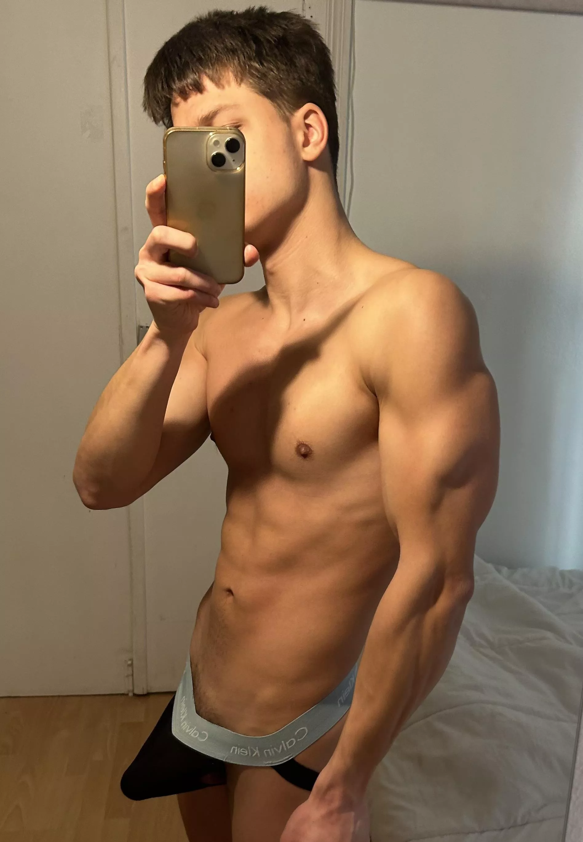 (19)Rate my bulge  posted by Select_Equipment4297