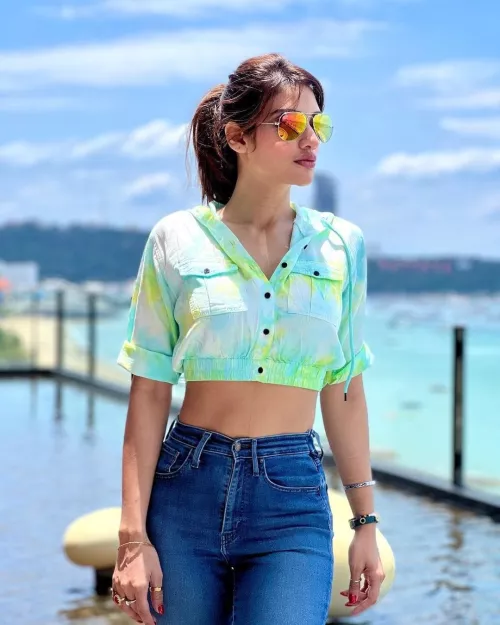 Any swingers by fapperofnusrat