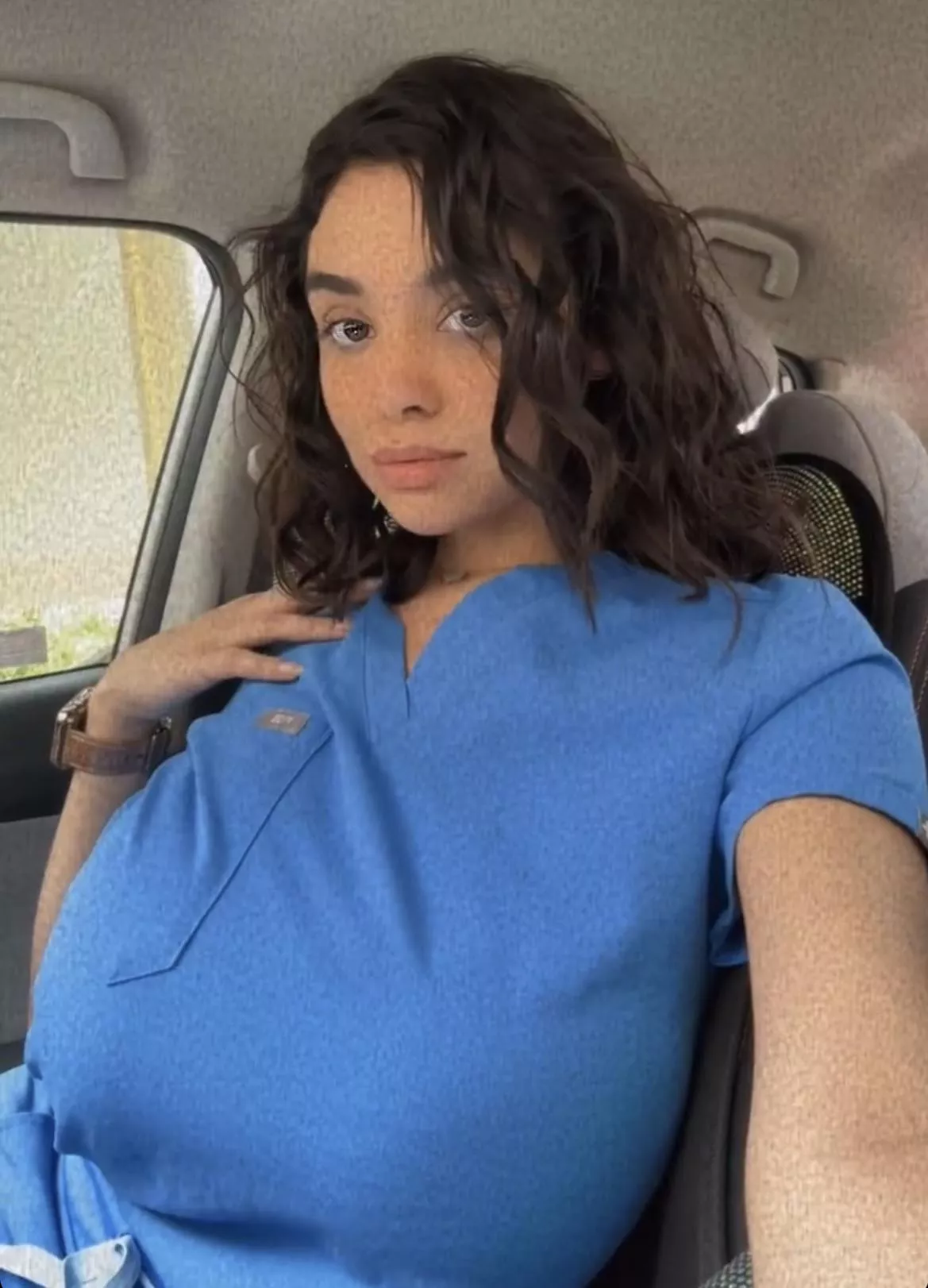 Anyone wants to say photoshop now? posted by Tiddies_Galoree