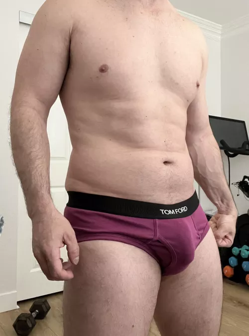 Bulge and a forearm flex by Somi_Ube