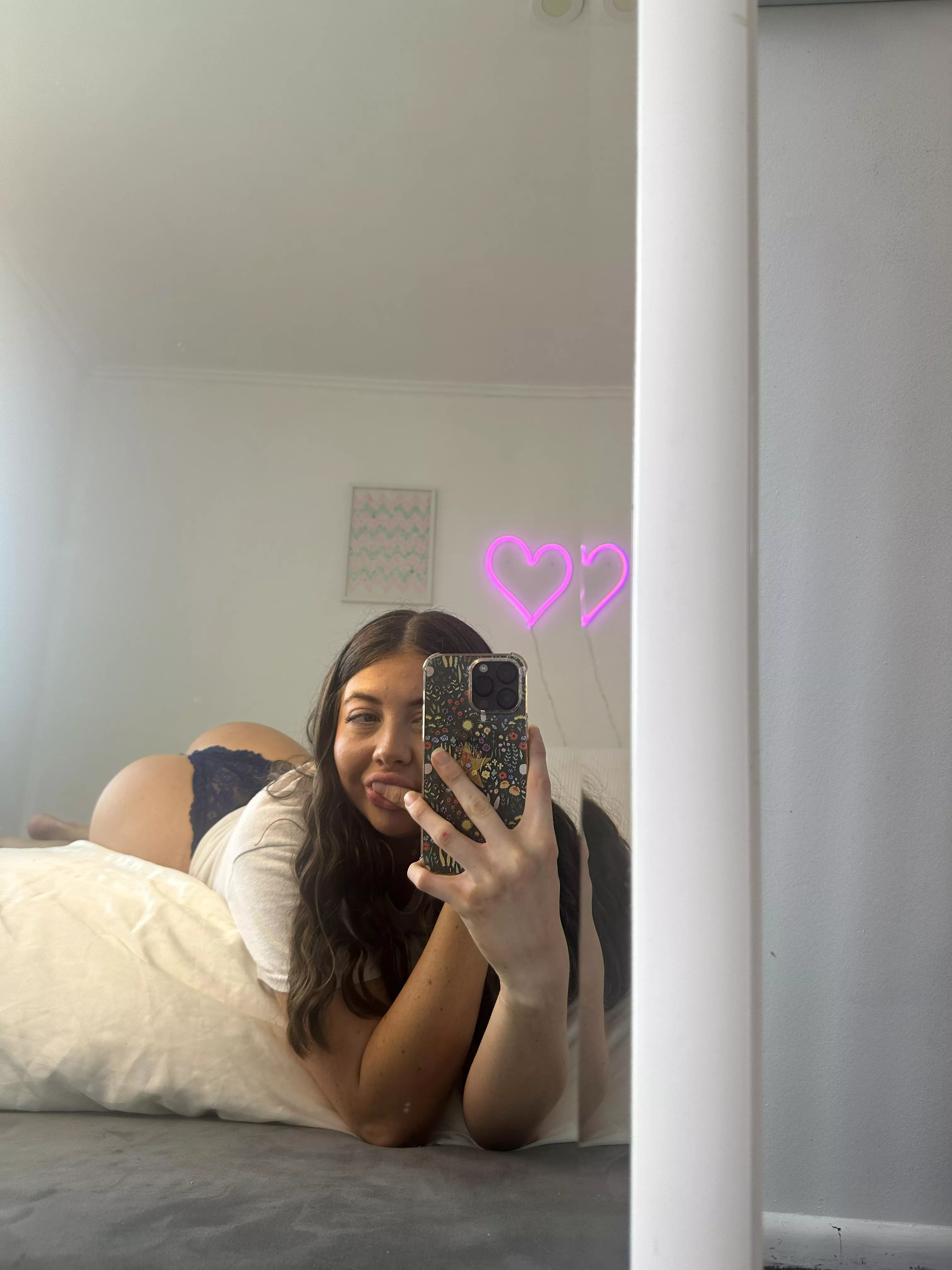 Do guys mind that I'm 19yo posted by HawtDawna254