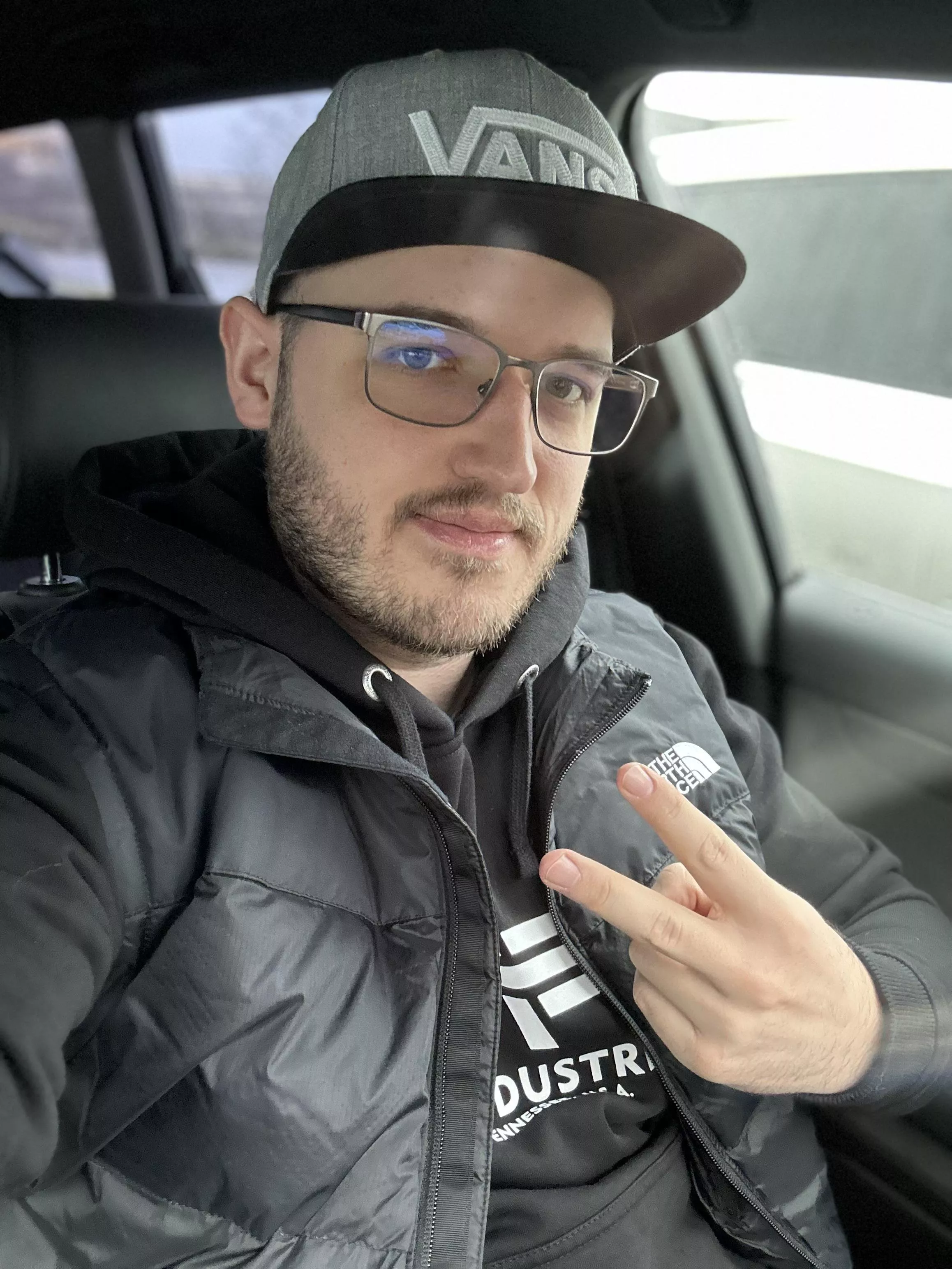 Enjoy the Long Weekend Boys ✌🏻 posted by anoxx2