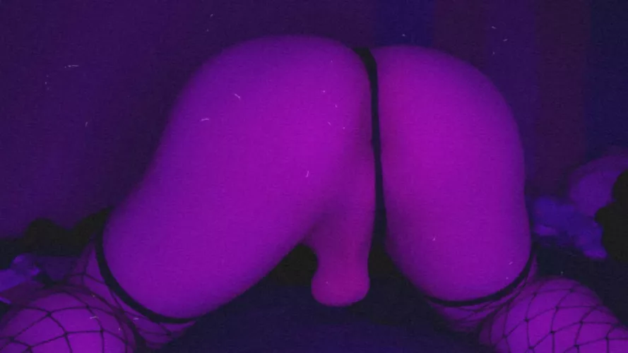 Felt it would be a sin to keep this pic to myself 😵‍💫 by FemLayla