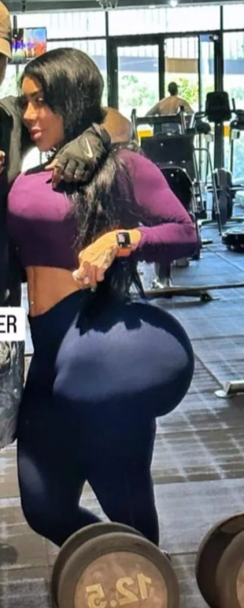 🐐🎂 here by eyepop9991