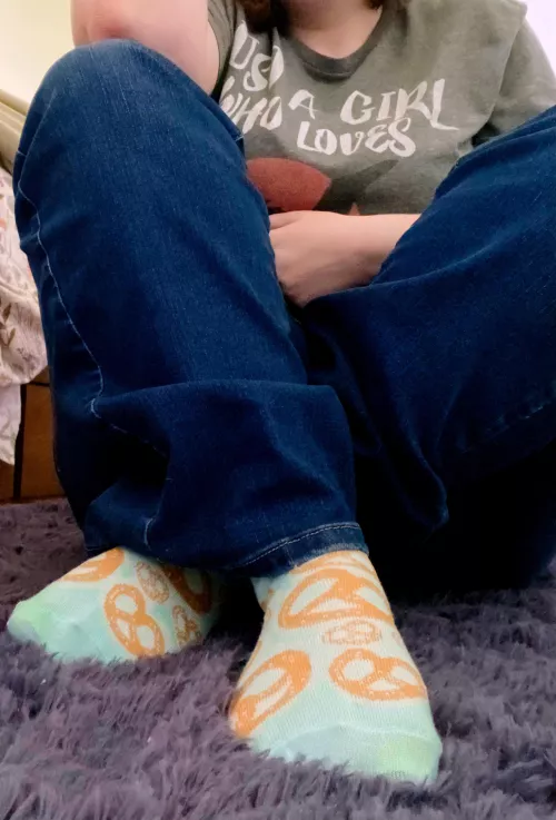 Hungry for some pretzels? 😇 by GoddessSable