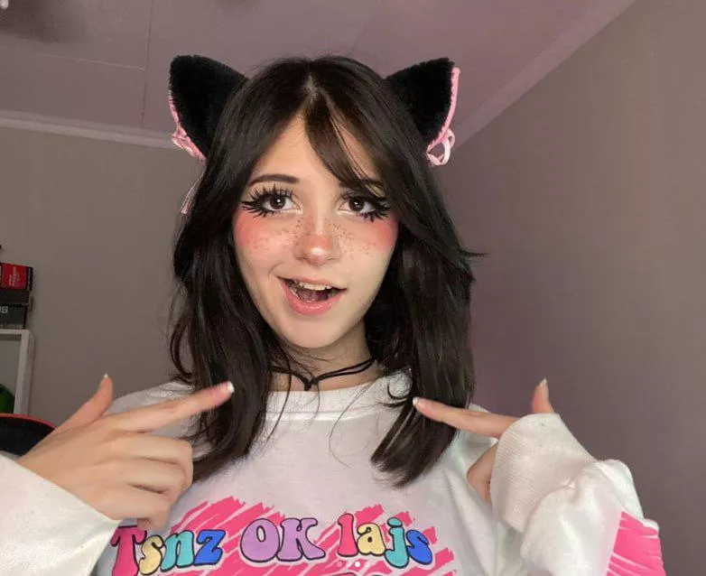 I heard younger girls are your type, do I fit in posted by Pair-Worried