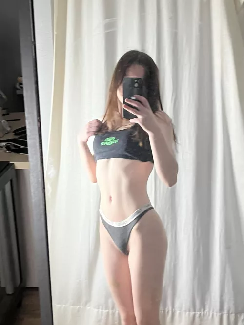 i‘m only 4.9 tall  by gorgeous_kira