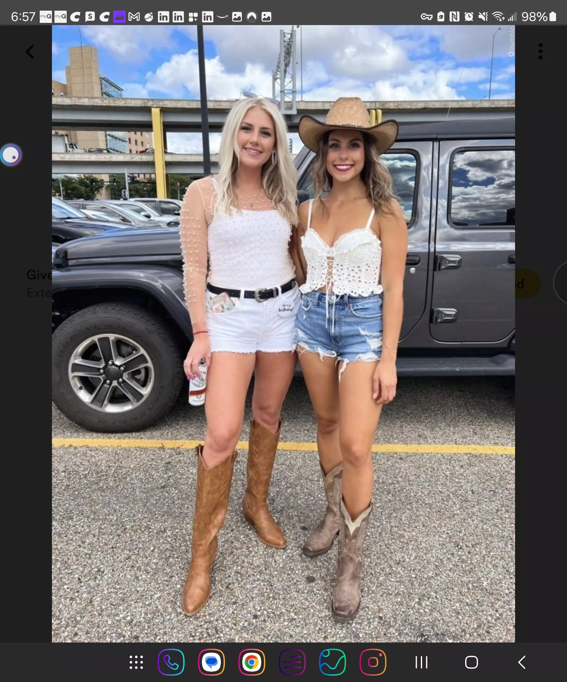 Left or Right? posted by throwaway612785