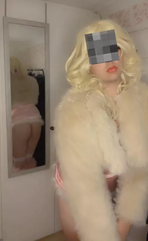 Little chilly in here by richxmx