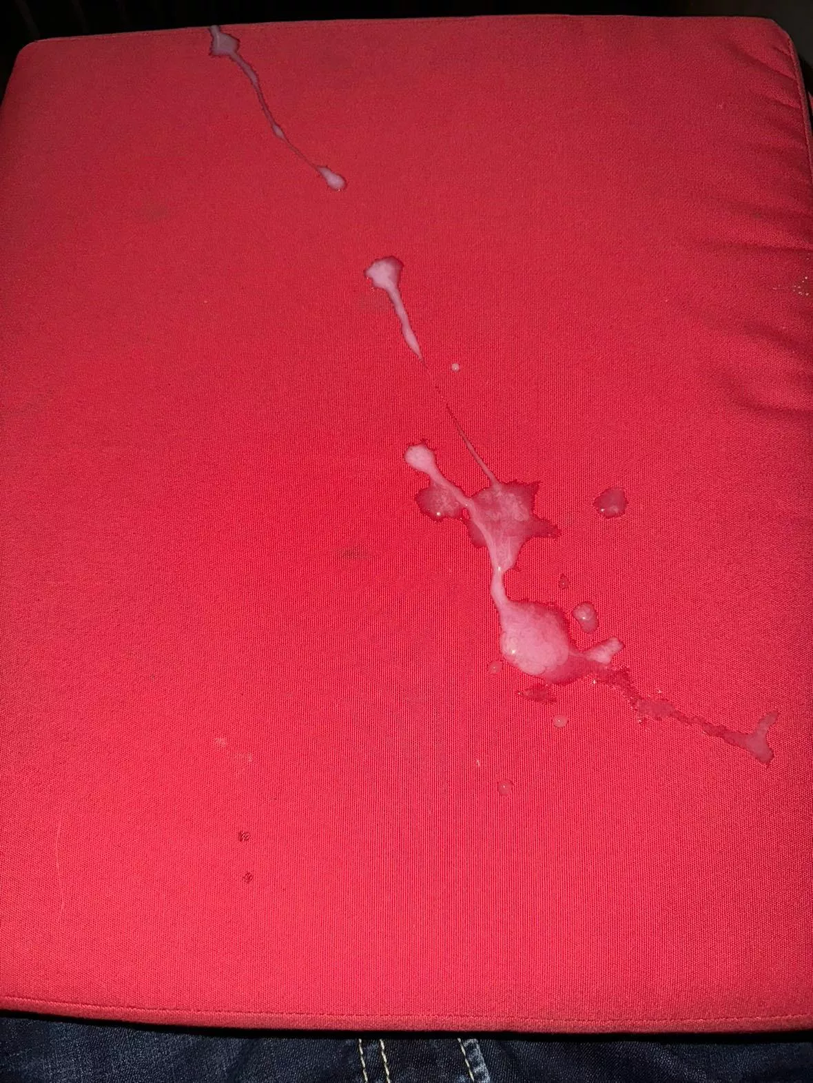 Public cum on bar stool! 💦 posted by makingtimee