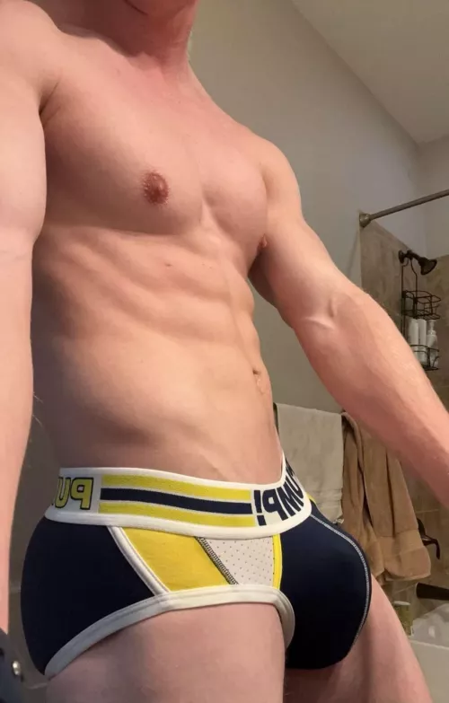 Risen 🐣 by KayaPiff