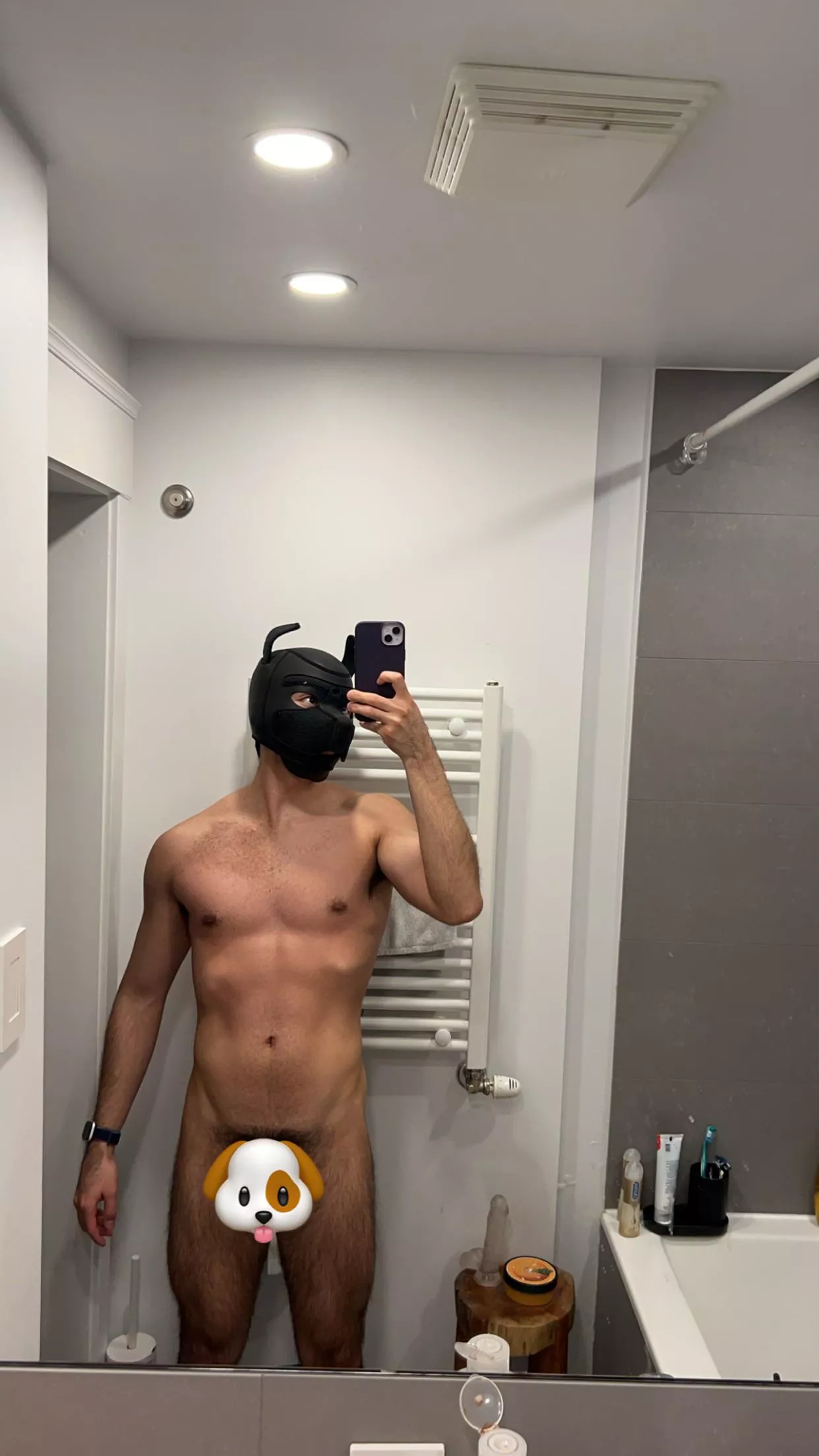 Tickles? 🥵 posted by adrian10101