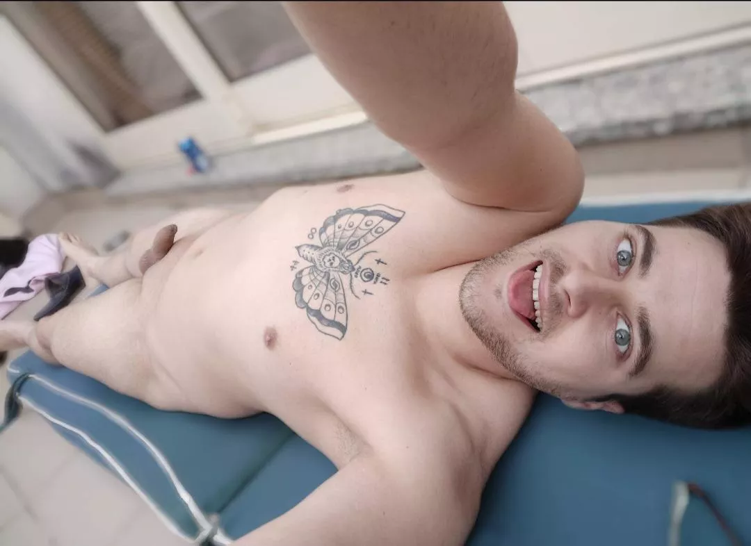 Tiny dick & proud 😇 posted by lisa102