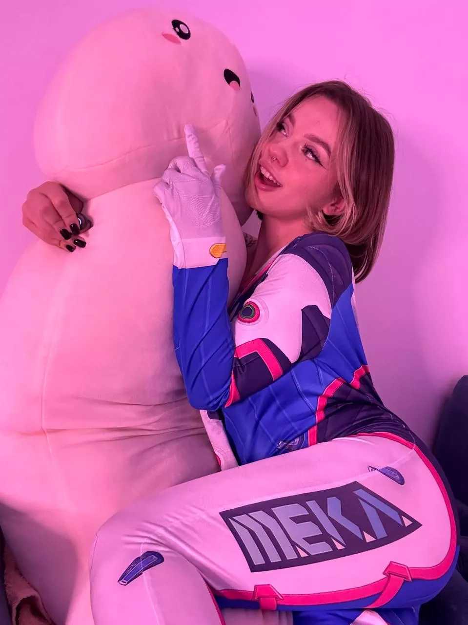 we could play all night [F] posted by PrettyGirlHotness