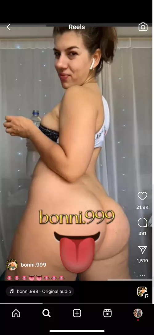 Who is she by Camilo23y