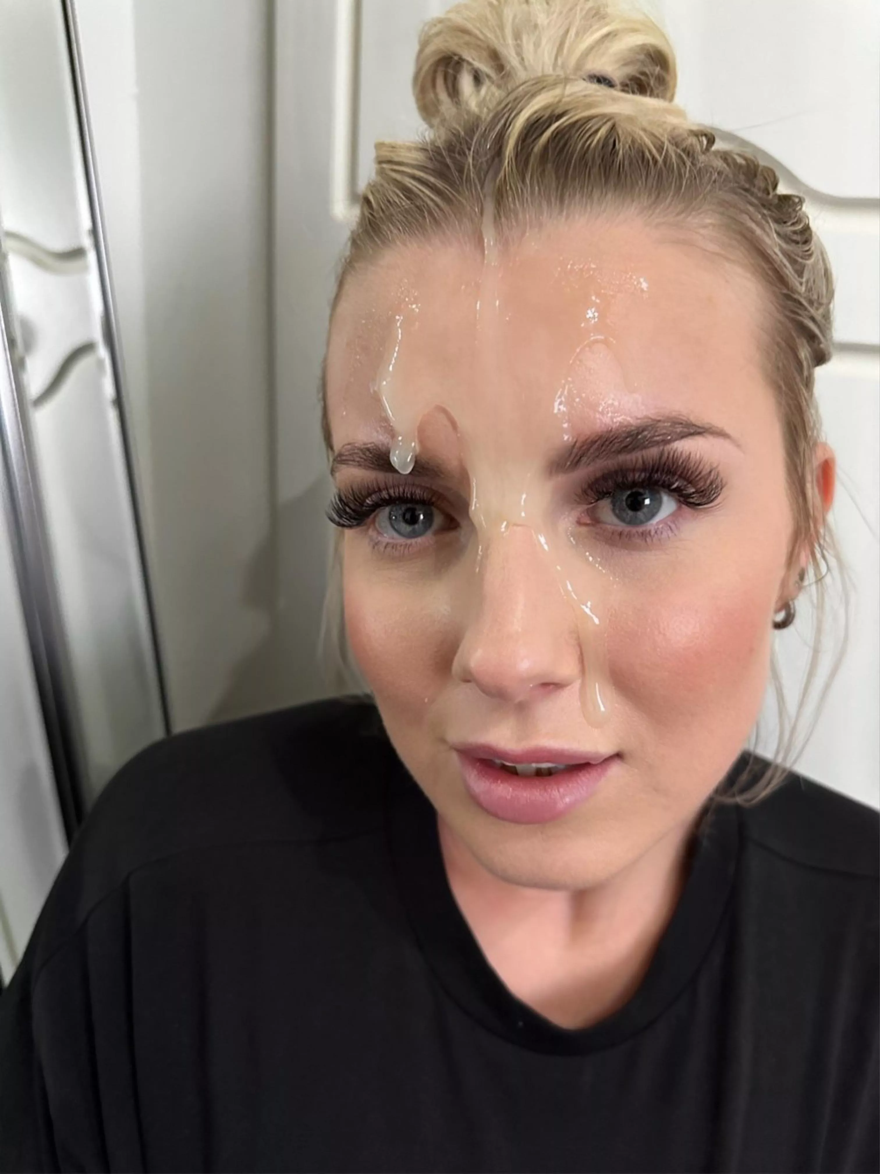 Would you participate in a bukkake with me? 💦 posted by EmilyWalters18