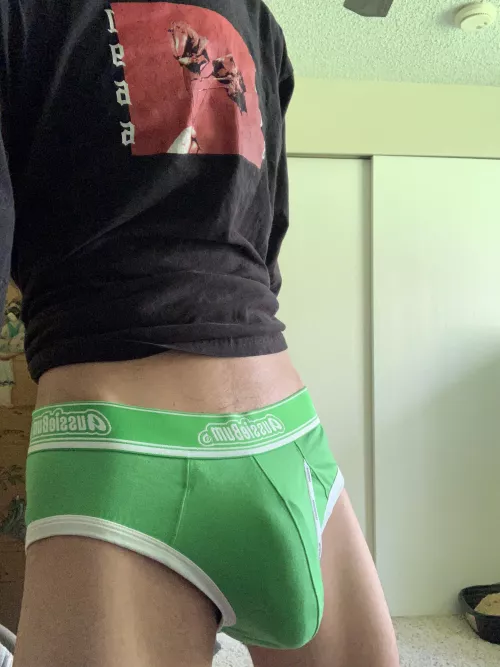 [18] cute green undies for the day  by Cumbriefs