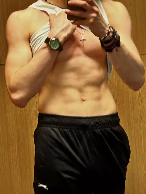 [18] first post on this sub by SBRboi