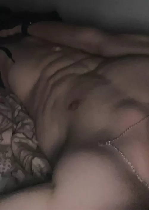 19 fit bwc looking for the same around my age. Dm pic for snap. by Mike36596