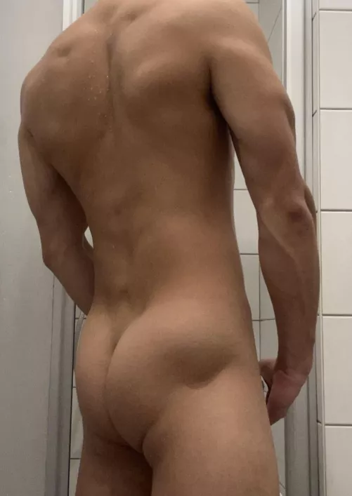 (19)Rate my butt  by Select_Equipment4297
