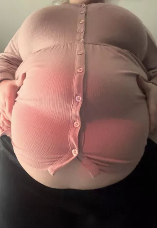 after the easter buffet 🐰 by guttslut