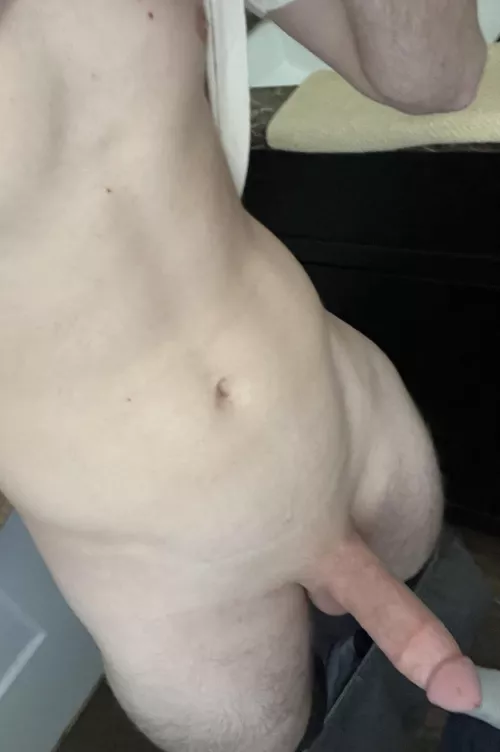 Am I anyone’s type? by NewbieLI19