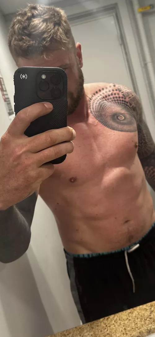 Anybody wanna chat by ComprehensiveLab1123